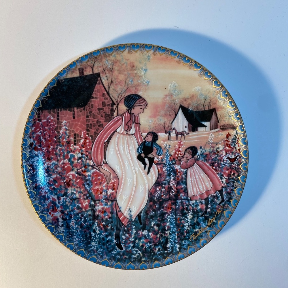 P. Buckley Moss MOTHER'S LOVE Anna Perenna Art Plate